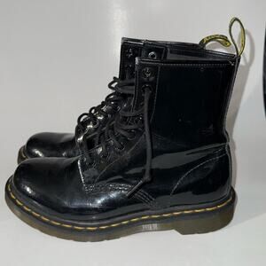 Dr. Martens Women's 1460 W Patent combat boots women’s size 7